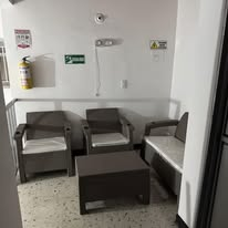 Sala de estar con sillones